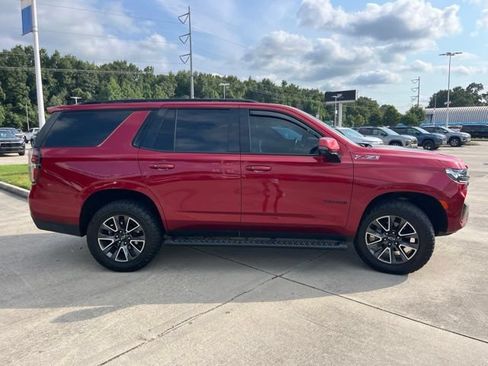 Used 2021 Chevrolet Tahoe Z71 w/ Z71 Off-Road Package AWD/4WD image 10