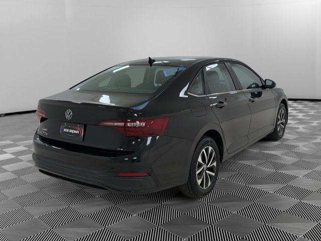 Used 2024 Volkswagen Jetta S FWD image 5