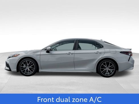 Used 2022 Toyota Camry SE AWD/4WD image 4