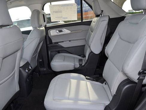 New 2026 Ford Explorer Active w/ Active Comfort Package image 11