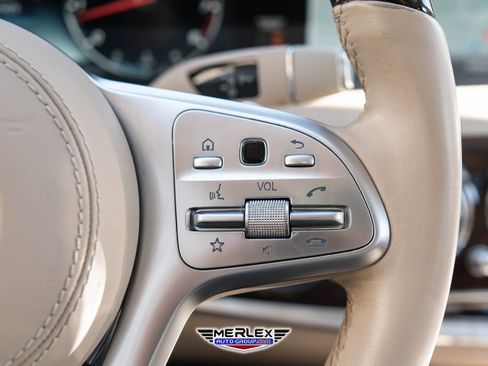 Used 2018 Mercedes-Benz S 560 4MATIC Sedan w/ Premium Package image 25
