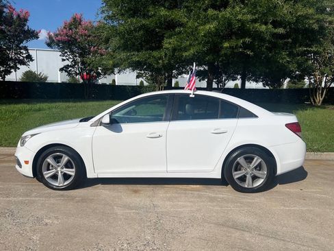 Used 2016 Chevrolet Cruze LT image 5