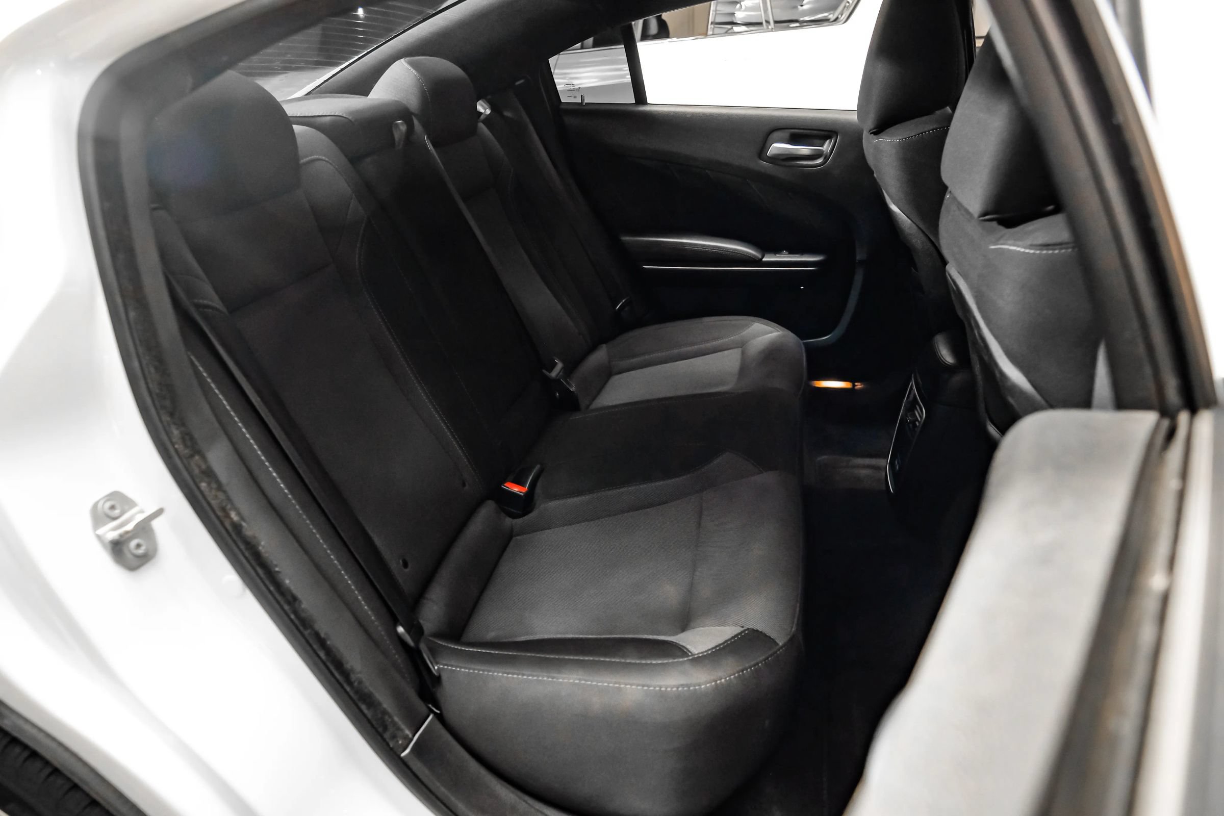 Used 2016 Dodge Charger SXT w/ Navigation & Travel Group RWD image 39