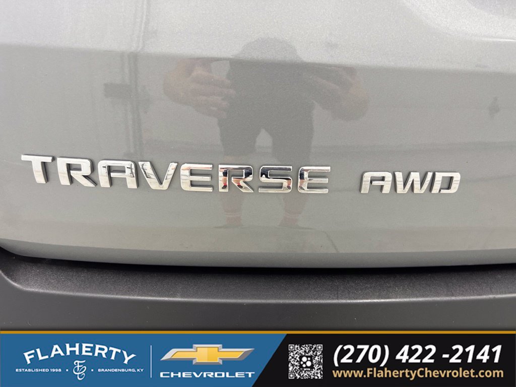 Used 2023 Chevrolet Traverse LS w/ Safety Package AWD/4WD image 18
