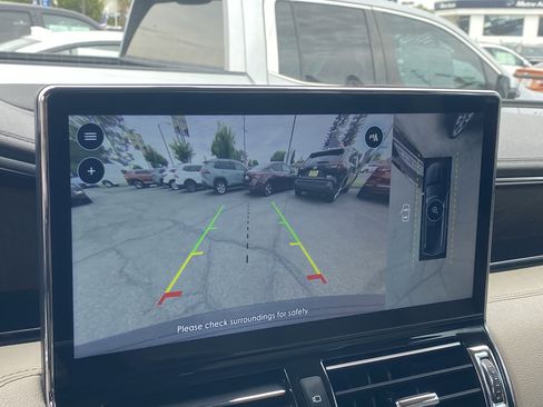 Used 2023 Lincoln Navigator L Reserve image 22