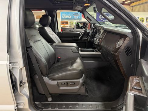 Used 2015 Ford F250 Platinum w/ FX4 Off-Road Package AWD/4WD image 21