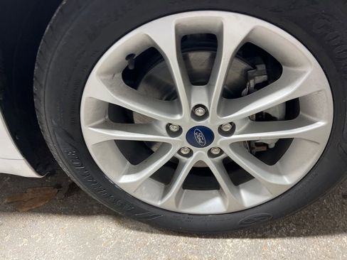 Used 2019 Ford Fusion SE FWD image 42