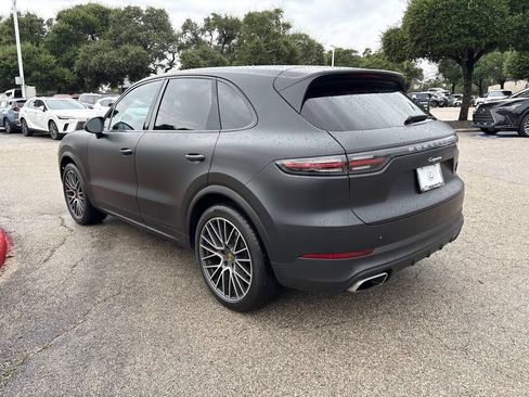 Used 2021 Porsche Cayenne AWD/4WD image 3