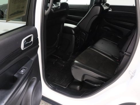 Used 2021 Jeep Grand Cherokee Laredo X image 28