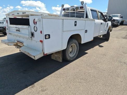 Used 2018 Ford F350 XL w/ Power Equipment Group image 5