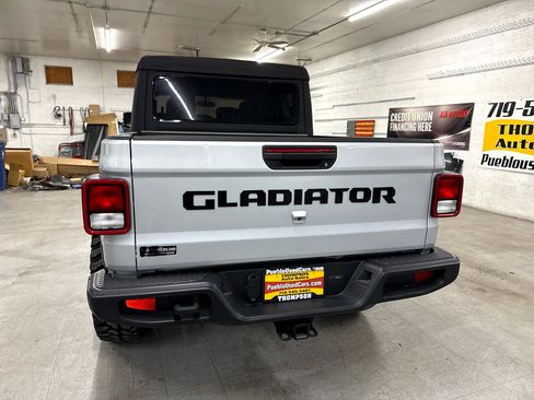 Used 2022 Jeep Gladiator Sport image 76