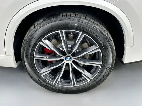 New 2026 BMW X5 xDrive50e w/ M Sport Package AWD/4WD image 23