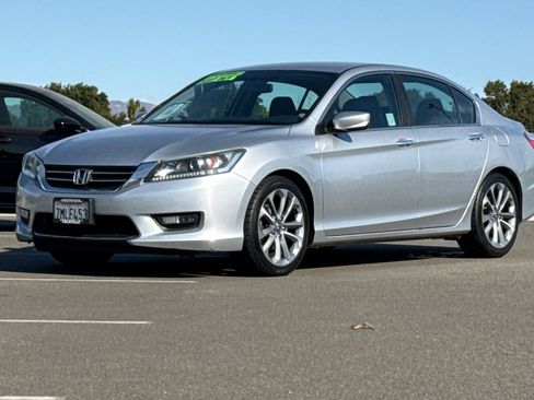 Used 2015 Honda Accord Sport image 8