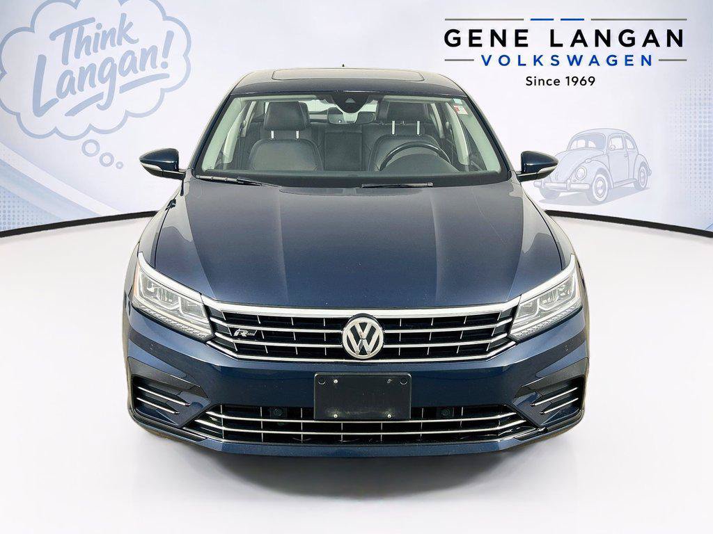 Used 2019 Volkswagen Passat 2.0T SE R-Line FWD image 2