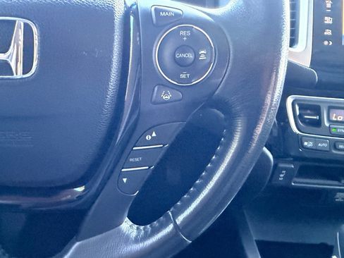 Used 2017 Honda Ridgeline RTL-E image 21