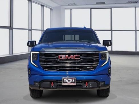 Used 2023 GMC Sierra 1500 AT4 w/ AT4 Premium Package AWD/4WD image 2