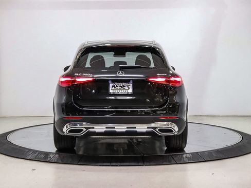 Used 2025 Mercedes-Benz GLC 350e 4MATIC image 3