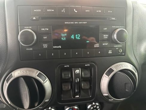 Used 2016 Jeep Wrangler Unlimited Sport w/ Quick Order Package 24S AWD/4WD image 10