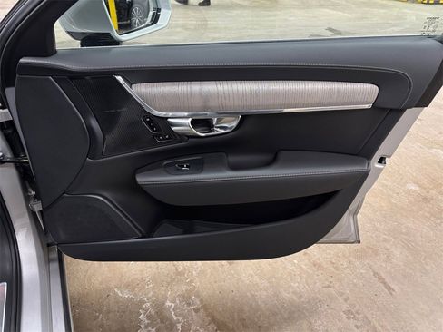 Certified 2024 Volvo S90 T8 Ultimate image 21