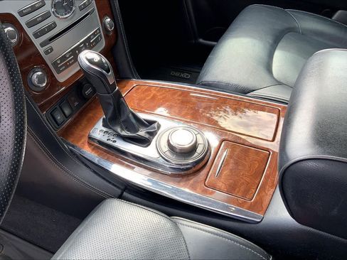 Used 2019 INFINITI QX80 Luxe w/ All-Season Package AWD/4WD image 16