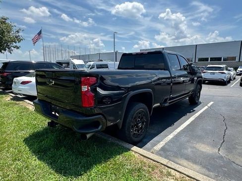 Used 2024 Chevrolet Silverado 3500 High Country w/ Technology Package AWD/4WD image 11