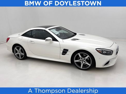 Used 2019 Mercedes-Benz SL 550 image 1