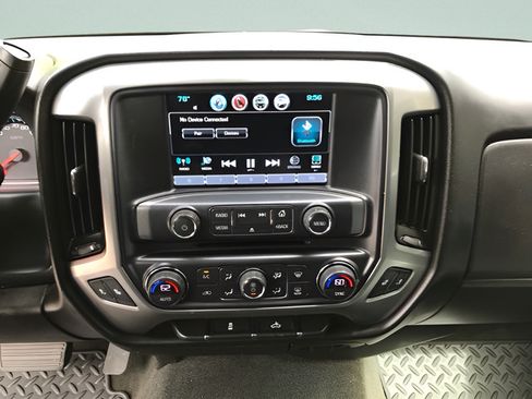 Used 2018 Chevrolet Silverado 1500 LT w/ All Star Edition AWD/4WD image 17