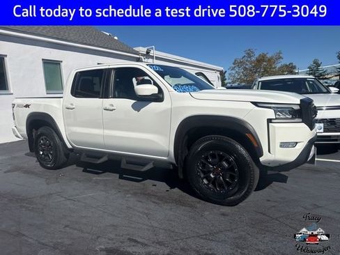 Used 2022 Nissan Frontier PRO-4X w/ Pro-4X Premium Package image 2