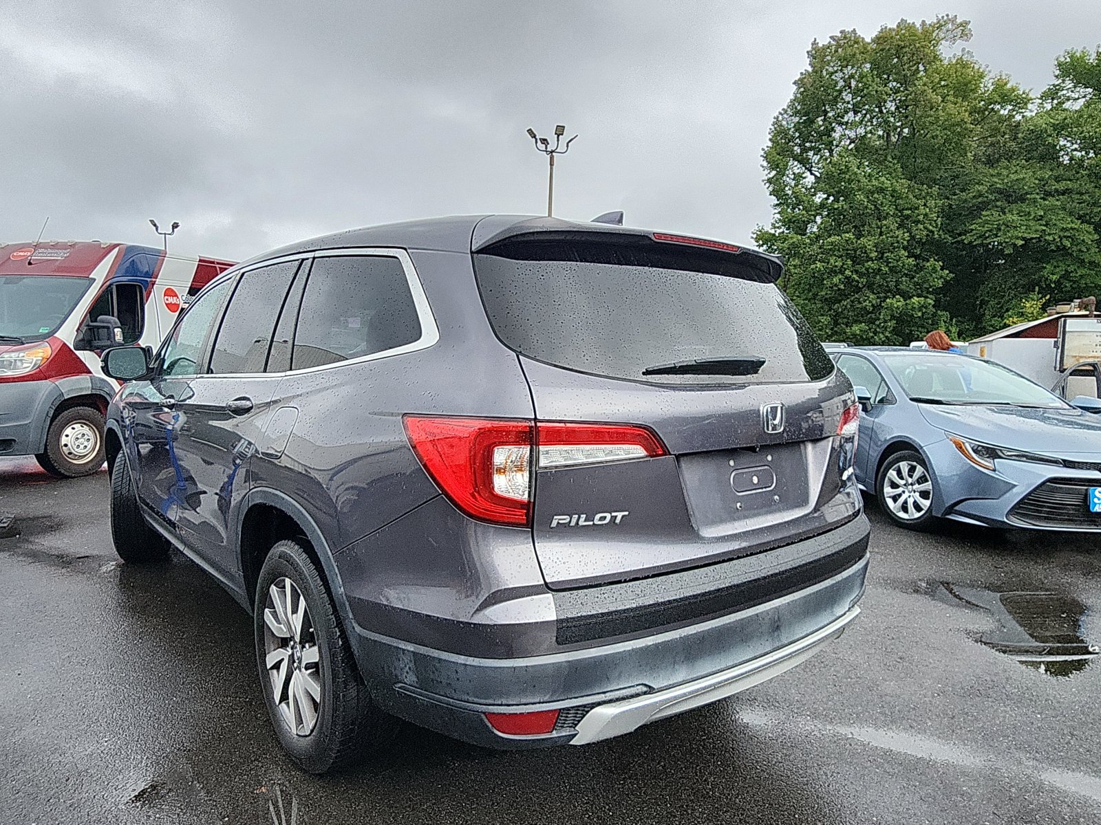 Used 2021 Honda Pilot EX image 3