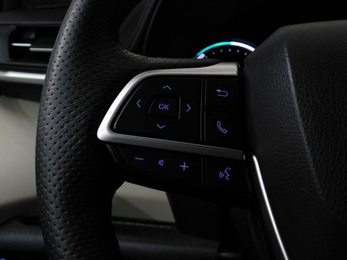 Used 2021 Toyota Sienna XLE image 40