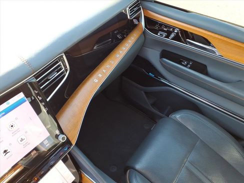 Used 2022 Jeep Grand Wagoneer Series II w/ Convenience Group III image 32