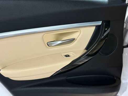 Used 2018 BMW 330i 330i w/ Convenience Package image 36