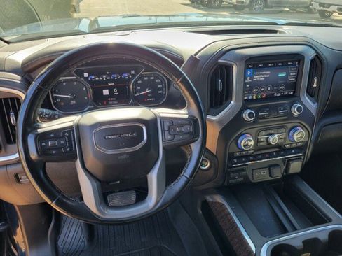Used 2023 GMC Sierra 3500 Denali image 13