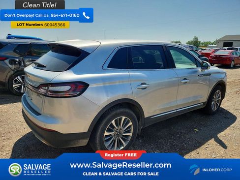 Used 2019 Lincoln Nautilus Select AWD/4WD image 4
