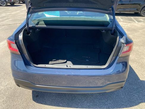 Certified 2025 Subaru Legacy Premium AWD/4WD image 8