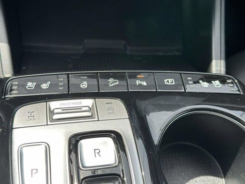 Certified 2024 Hyundai Tucson Limited AWD/4WD image 27