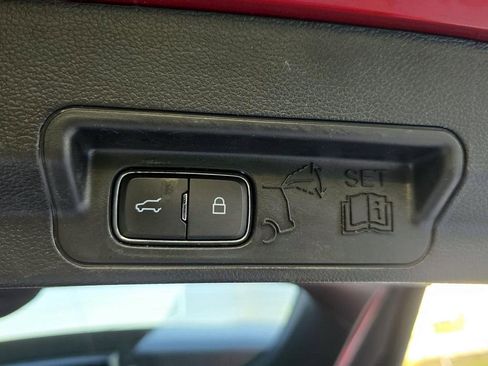 Used 2021 Ford Explorer XLT w/ Equipment Group 202A image 30