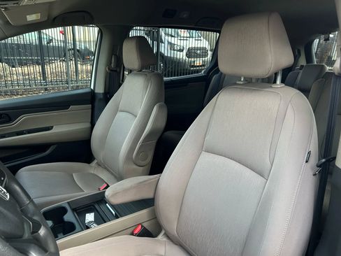 Used 2019 Honda Odyssey EX image 22
