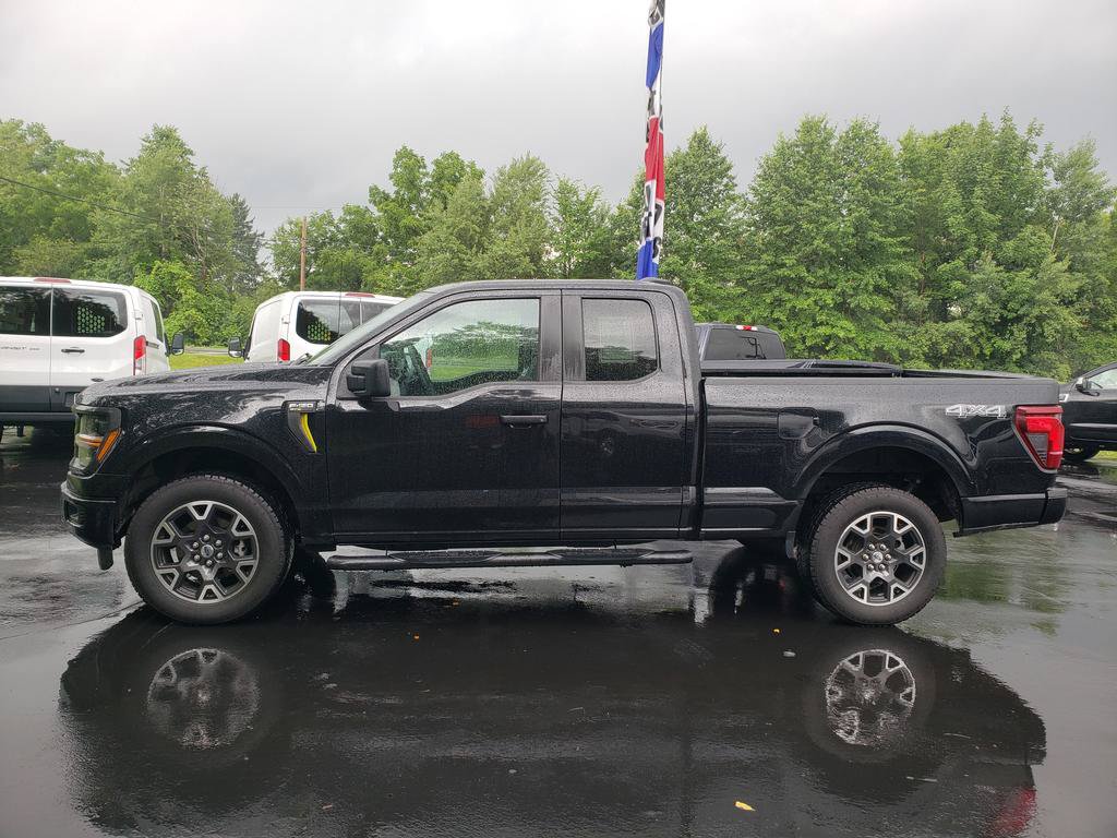Used 2024 Ford F150 STX AWD/4WD image 9