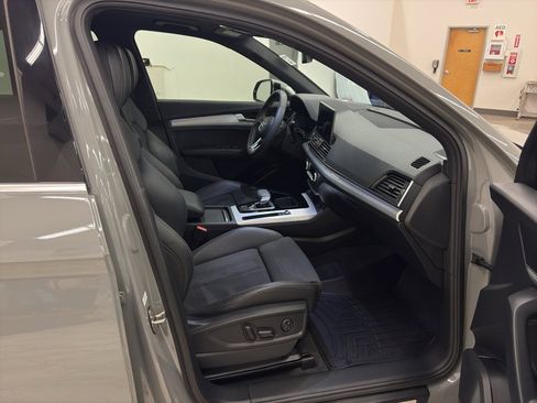 Used 2021 Audi SQ5 Prestige image 21