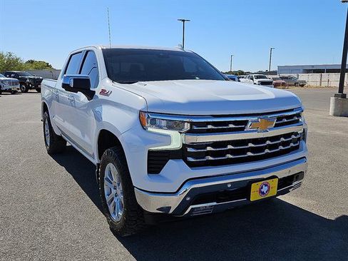 Used 2022 Chevrolet Silverado 1500 LTZ w/ Technology Package image 7