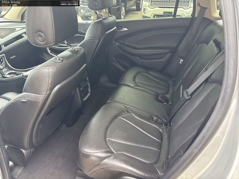 Used 2016 Buick Envision Premium w/ Driver Confidence Package image 12