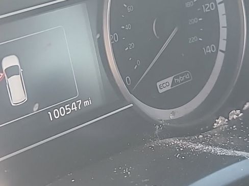 Used 2018 Kia Niro LX image 7