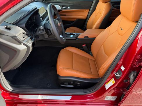 Certified 2024 Cadillac CT4 Premium Luxury image 4