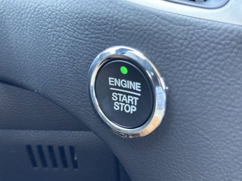 New 2024 Ford Edge SE w/ Black Appearance Package image 23