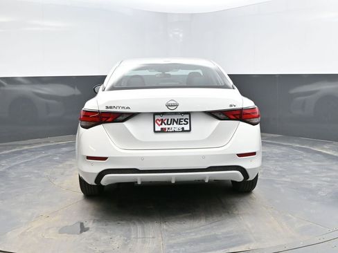 Used 2024 Nissan Sentra SV image 8