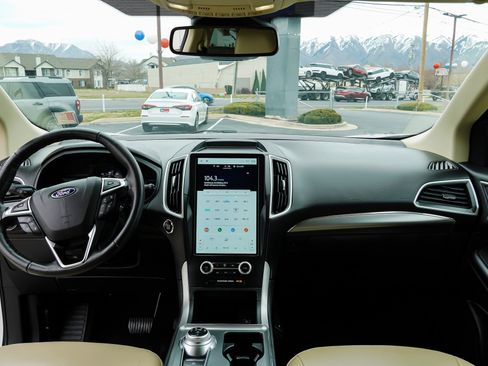 Used 2022 Ford Edge SEL image 32