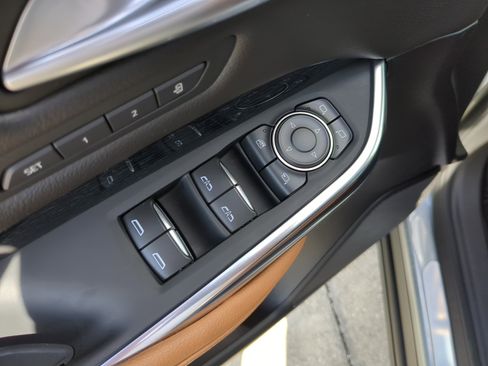 Certified 2025 Cadillac XT4 Premium Luxury w/ Technology Package image 17