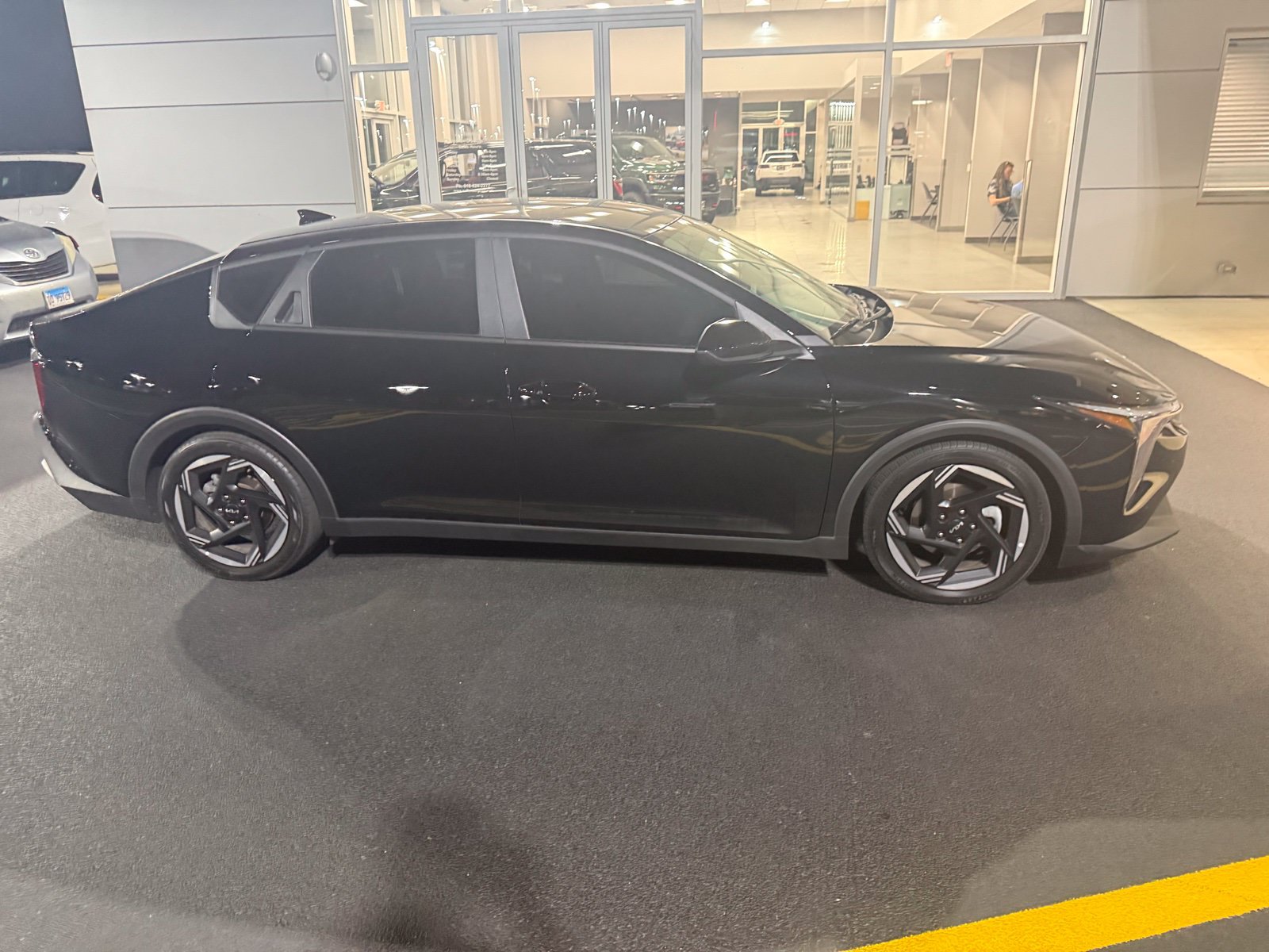 Used 2025 Kia K4 EX FWD image 1