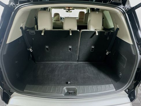 Used 2023 Nissan Pathfinder SL image 29